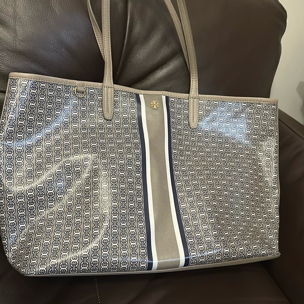 Tory Burch tote bag in grey